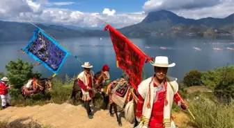 Çin'de Dağ ve Göl Gezinti Festivali Başladı