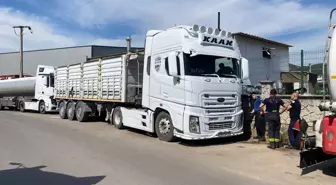 Kocaeli'de Elektrik Tellerine Temas Eden Kamyon Sürücüsü Ağır Yaralandı
