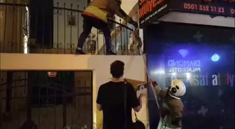 İskenderun'da Mahsur Kalan Kedi İtfaiye Ekipleri Tarafından Kurtarıldı