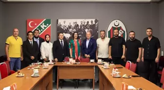 Arjantin Konsolosu Beatriz Vivas'dan Karşıyaka'ya Ziyaret