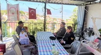 Jandarma, Kıbrıs Gazileri'ni Ziyaret Etti