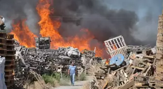Azot Tankı Patladı, Alevler Palet Fabrikasına Sıçradı
