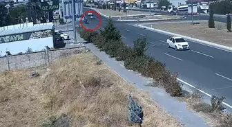 Elazığ'da Otomobil ve Motosiklet Çarpıştı: 2 Yaralı