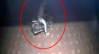 Payas'ta Motosiklet Hırsızlığı Kamerada