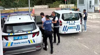 Cide'de Polis Memuruna Darp: 4 Şüpheli Gözaltına Alındı