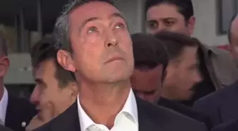 Ali Koç konuşurken ezan başladı, sonrasında söylediği şey olay