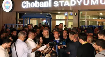 Ali Koç maç sonu çıldırdı! Futbolcuları yanına alıp 'Buraya gelemez, binlerce kişi sahaya iner' dedi