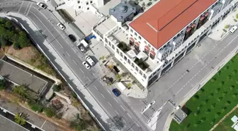 Ataşehir Finans Merkezi'nde Kaldırım Göçüğü: Bir Yaralı