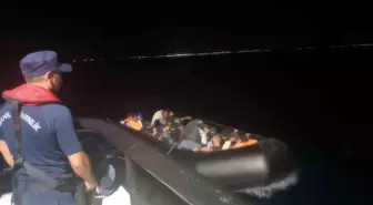Ayvalık Açıklarında 15 Düzensiz Göçmen Yakalandı