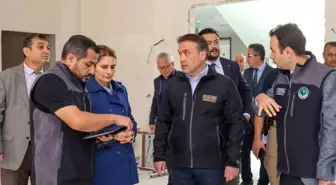 Bilecik Valisi Faik Oktay Sözer, Yeni Valilik Hizmet Binasında İncelemelerde Bulundu