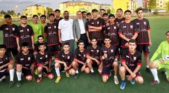 Kaymakam Koşansu, Minik Sporcuları Ziyaret Etti