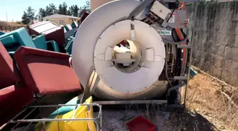 Harran Üniversitesi'nde Milyonlarca Liralık Tıbbi Cihazlar Otoparkta Çürümeye Terk Edildi