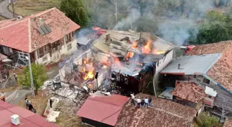 Kastamonu'da Yangın: İki Katlı Konak Kullanılamaz Hale Geldi