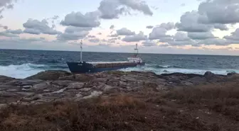 Kocaeli'de Karaya Oturan Gemideki 7 Personel Helikopterle Kurtarıldı