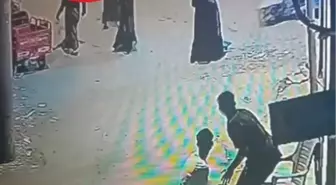 Adana'da Çocuklara Sopa İle Saldırı