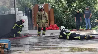Trabzon'da Alışveriş Merkezinde Yangın: Soğutma Çalışmaları Devam Ediyor