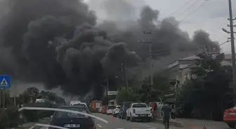 Trabzon'da Hırdavat Alışveriş Merkezinde Yangın
