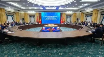 YÖK Başkanı Erol Özvar, Kırgızistan'da Ekonomik Komisyon Toplantısına Katıldı