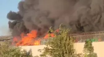 Adana'da Market Depo Yangını