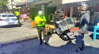 Çeşme'de Motosiklet Denetimi: 38 Sürücüye Cezai İşlem