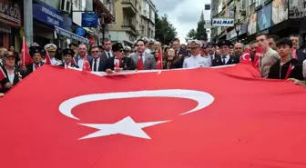 Bartın'da Gaziler Günü Etkinlikleri Sağanak Yağışla Başladı