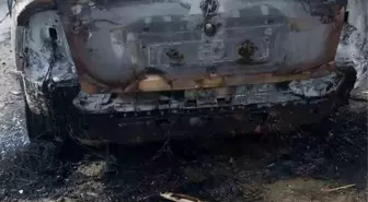 Afyonkarahisar'da Araç Yangını: Sürücü Son Anda Kurtuldu