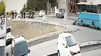 Erzurum'da Özel Halk Otobüsü Bisikletli Çocuğa Çarptı: Ağır Yaralı