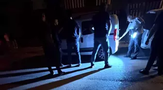 Park yeri kavgasında komşusunu silahla öldürdü, kızını yaraladı