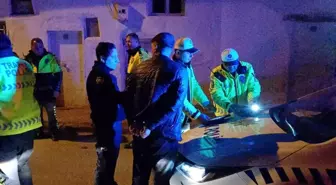Çorum'da Plakasız Araçla Kaçış Sonrası Yakalanma