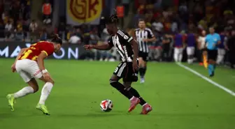 Göztepe, Beşiktaş'ı 3-0 Mağlup Etti