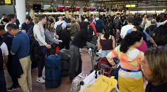 Avrupa'daki havalimanlarına siber saldırı! Yolcular bagajlarıyla ortada kaldı