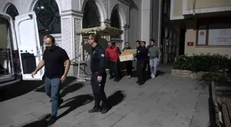 İstanbul'da Camii Tuvaletinde Genç Adamın Cansız Bedeni Bulundu