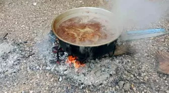 Dağ Toprağıyla Asırlık Pekmez Yapımı Başladı