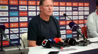 Kayserispor Teknik Direktörü Gisdol, Antalyaspor Maçına Değerlendirmelerde Bulundu