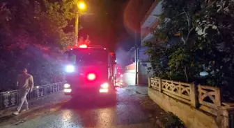 Bursa'da Terkedilmiş Binada Yangın Çıktı