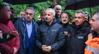 Bakan Uraloğlu ve Bakan Bak Rize'deki Sel Bölgesinde İncelemelerde Bulundu