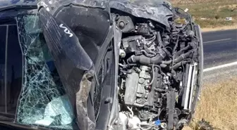 Siirt'te Trafik Kazası: Kadın Sürücü Yaralandı