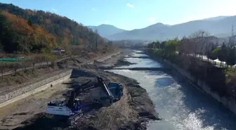 Sinop'ta Taşkın Riskine Karşı Dere Islahı Çalışmaları Devam Ediyor