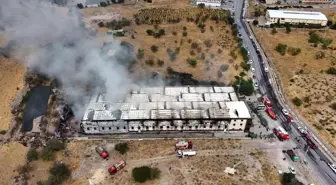 Kayseri'de Venti Mobilya Fabrikasında Yangın Çıktı