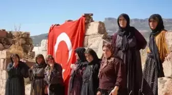 Güneyce'deki Katliamda Hayatını Kaybedenler Anıldı