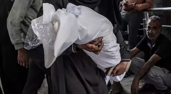 7 aylık bebek annesinin kucağında İsrail kurşunuyla can verdi