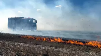 Çorlu'da Anız Yangını Kontrollü Hale Getirildi
