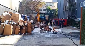 Ataşehir'de Fabrika Bahçesinde Yangın