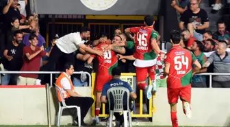 Karşıyaka, Balıkesirspor'u 2-1 Mağlup Ederek Üst Üste 3. Galibiyetini Aldı