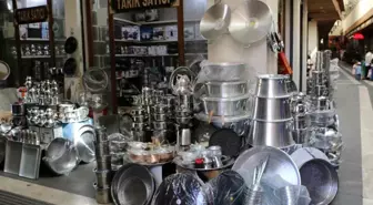 Diyarbakır'da Tencere ve Tava Satışı Kilo ile Yapılıyor