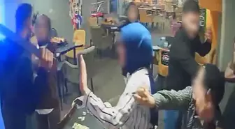 Oyun oynayanlara saldırdı, genç kızlar kendini siper etti