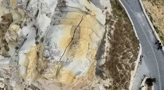 Kapadokya'da Kaya Düşmesi: 3 Ev Tahliye Edildi