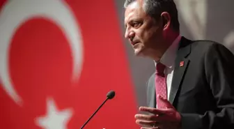 Özgür Özel, yeniden CHP Genel Başkanı seçildi
