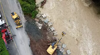 Ayder Yaylası Yolunda Çökme Çalışmaları Devam Ediyor