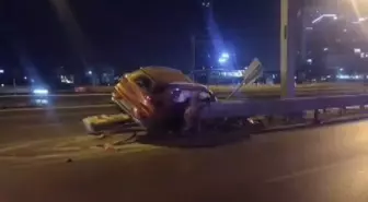 Ataşehir'de Otomobil Kazası: 1'i Ağır 3 Yaralı
